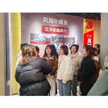 岳阳楼公安开展“三八”国际劳动妇女节户外拓展主题活动