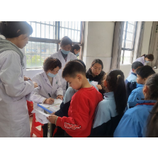 守护成长 健康启航 ——枫桥湖社区卫生服务中心春季学生体检