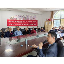 防艾知识进社区  守护老年健康线