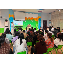 “向阳花” 绽放，家庭教育讲座点亮成长之路