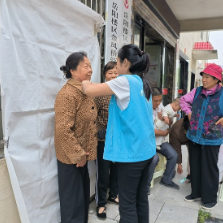 岳阳楼区梅子柿社区：用镜头传递温暖 以行动践行文明