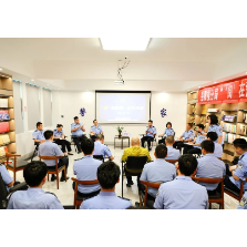 “阅”在警营，“悦”读青春，文化沙龙点亮书香警营