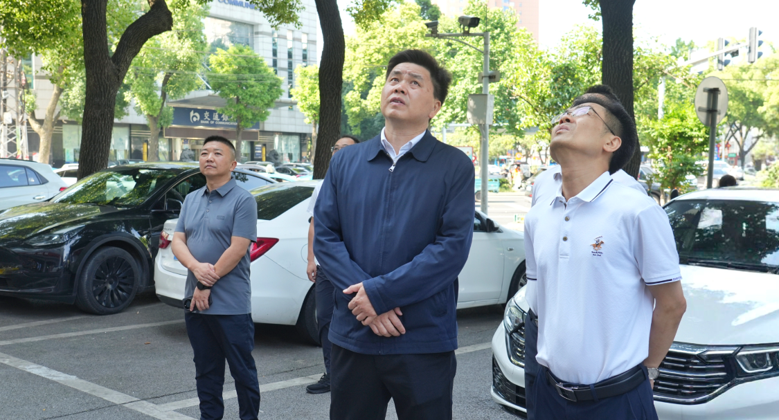 曾平原督导省旅发大会观摩线路沿线风貌提质工作