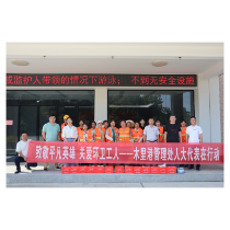 致敬平凡英雄：木里港人大代表慰问一线环卫工人