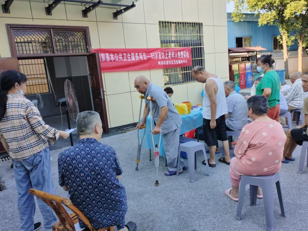 家医有约送健康，贴心服务“零距离”