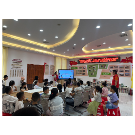 青春筑梦·价值同行”木里港管理处开展社会主义核心价值观阅读暨手绘草帽DIY活动