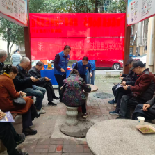 银社共建趣味赛 挑豆乐享邻里情