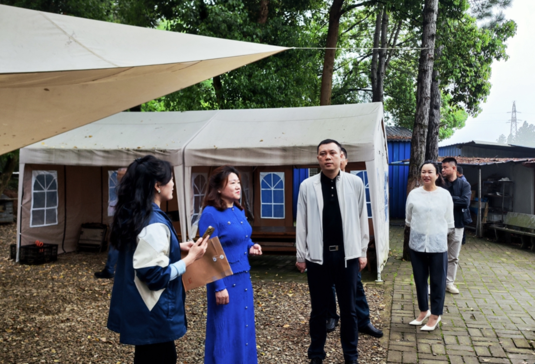 深入一线解难题 精准服务促发展