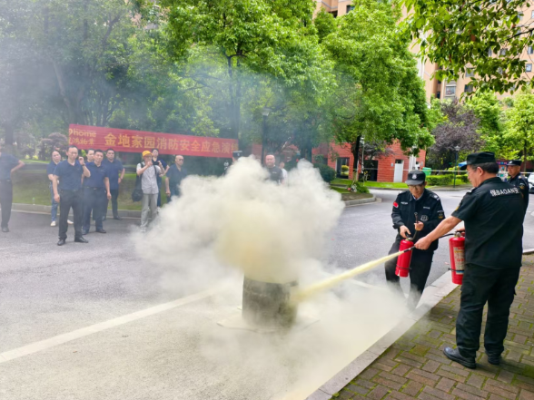 通海路管理处： 千户演练“织密网”  万家防火“筑高墙”