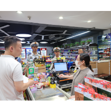 岳阳楼区:集中开展夜查行动 守护群众生命财产安全