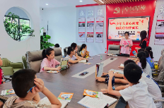 少年儿童心向党 书香诵读伴成长——剪刀池社区开展暑期阅读分享活动