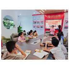 少年儿童心向党 书香诵读伴成长——剪刀池社区开展暑期阅读分享活动