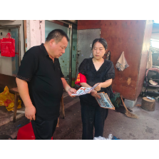 梅溪桥社区：入户宣传送安全·网格巡查守万家