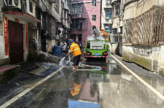 暴雨清淤护民生 环卫全力保路畅——区环卫中心开展雨后清淤排涝工作