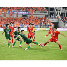 图集|绿茵激战!岳阳1:2益阳精彩瞬间