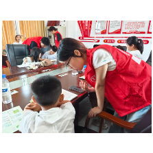 康王乡妇联开展“少年儿童心向党 诵读启智伴成长”暑期关爱活动