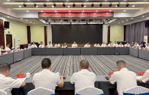 区第七次党代会第三次主席团会议召开