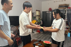 聚力助学担使命 青春筑梦向未来
