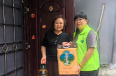 暖心走访送关怀 情系计生暖民心