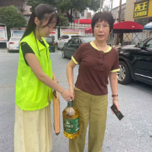 情暖中秋送关怀 暖心帮扶在身边
