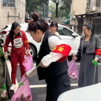 三眼桥街道：全力做好“双节”期间环境卫生保障工作
