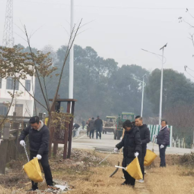 “党建红”引领“生态绿”  复苏河湖生态环境