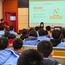 新站社区：宪法宣传进校园,普法惠民润民心