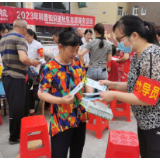 岳阳楼区健康教育中心开展“无烟，为成长护航”宣传活动