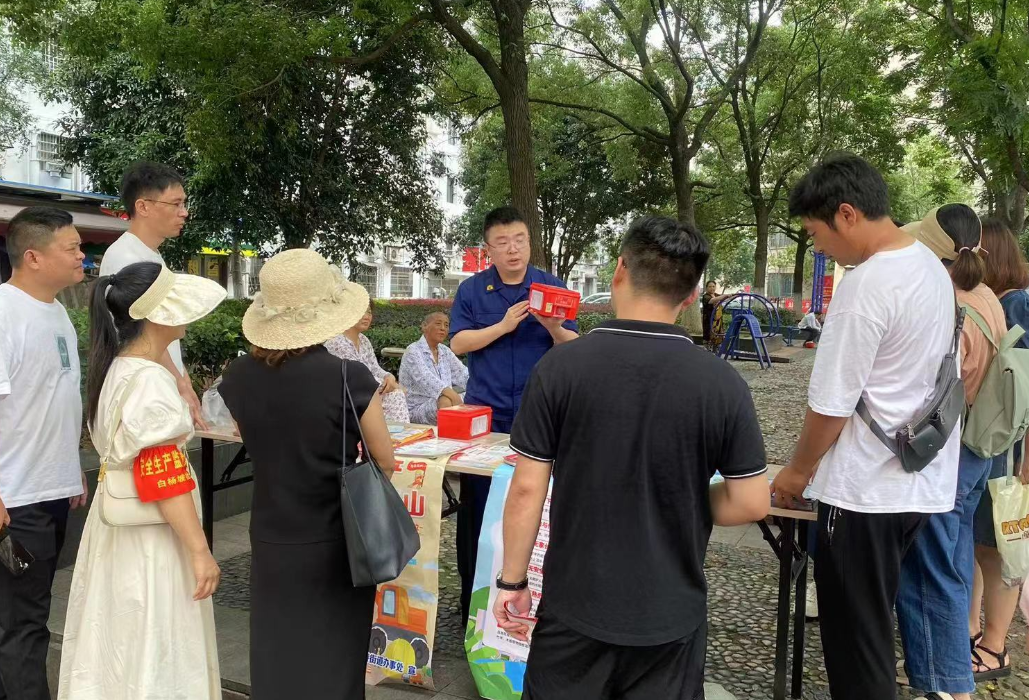 区消防救援大队开展消防宣传培训“进社区”活动