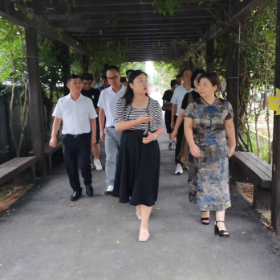 安庆市宜秀区政协考察郭镇乡农文旅产业融合发展工作