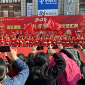 多姿多彩增年味 张灯结彩迎新年