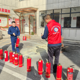 岳阳楼区东茅岭街道办事处组织开展消防应急演练活动