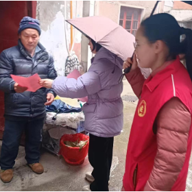 岁末寒冬送温暖 浓浓关怀暖人心