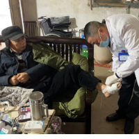 雪中送炭，家庭医生冒严寒上门服务