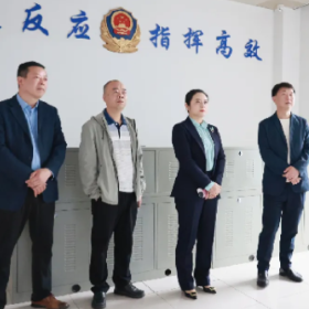 区环卫中心考察团赴云溪区参观调研