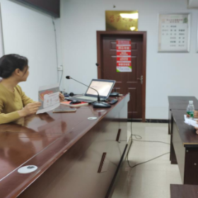 职业指导进社区  就业推荐暖人心