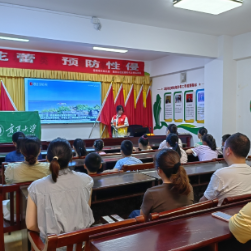开展科普讲座 守护美丽洞庭湖