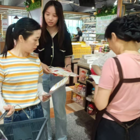 青春普法行 送法暖民心