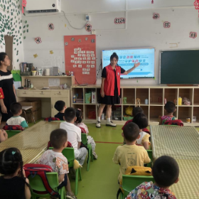 社区走进幼儿园,急救知识护成长