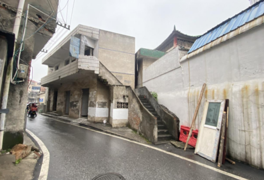 畅通“民心路” 破解“会车难”
