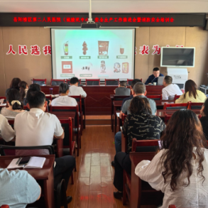 筑牢安全防线 守护生命健康——岳阳楼区第二人民医院开展消防安全培训及疏散逃生演练活动