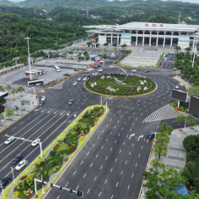 “花漾岳阳”迎客来 城市颜值再升级