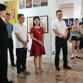 2025年岳阳楼区“超少年”视觉艺术展开幕