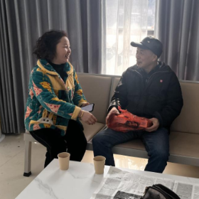 北环路社区： 凡人善举映初心 拾金不昧暖社区