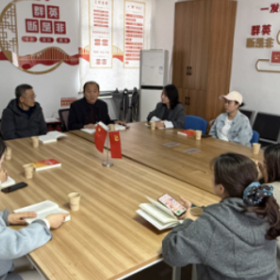 人大代表在行动·情暖童心伴成长
