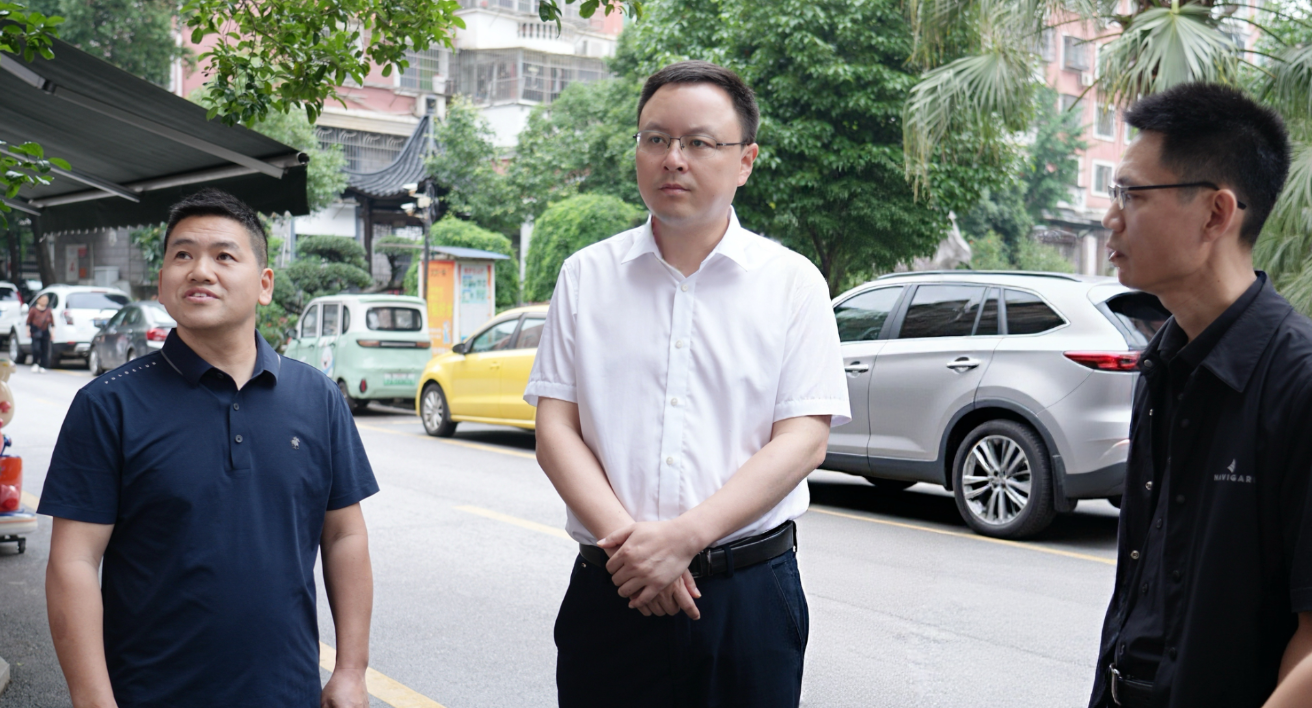 白再兴调研督导“创新创业创优”引领区和“共建共治共享”示范区建设工作