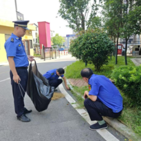 城管进社区 服务暖人心