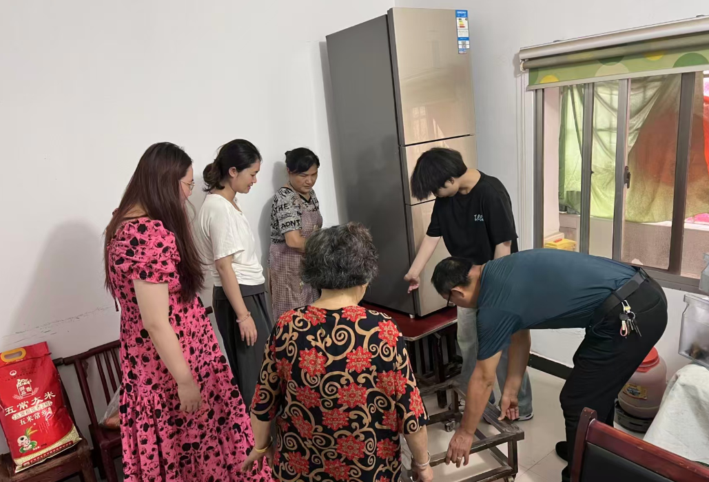 太子庙社区：端午前夕筑牢安全防线 党建引领守护居民平安