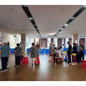 深耕基层医疗，守护银发安康——三眼桥社区开展便民义诊活动