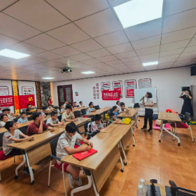 医社携手防溺水 守护学生夏日安全